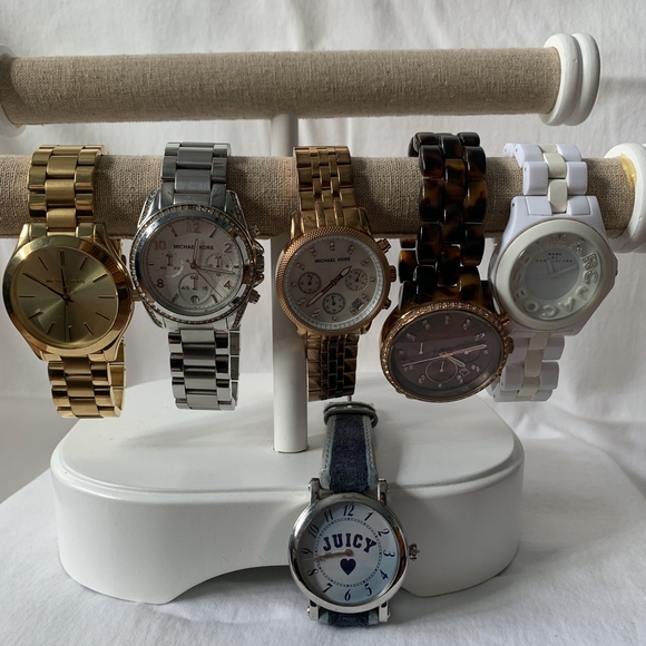 Juicy Couture Blue Leather and Velour Watch - Picture 7 of 7